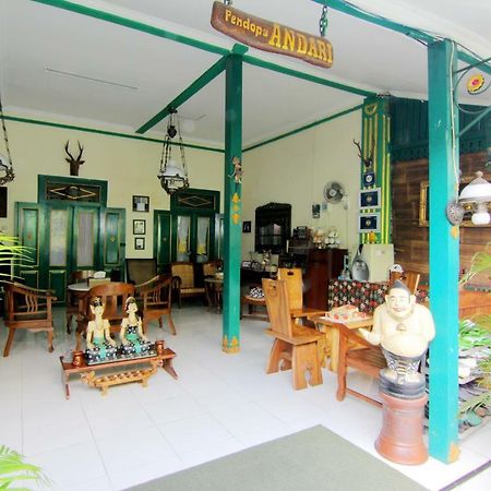 Pendopo Andari Homestay Yogyakarta Exterior photo