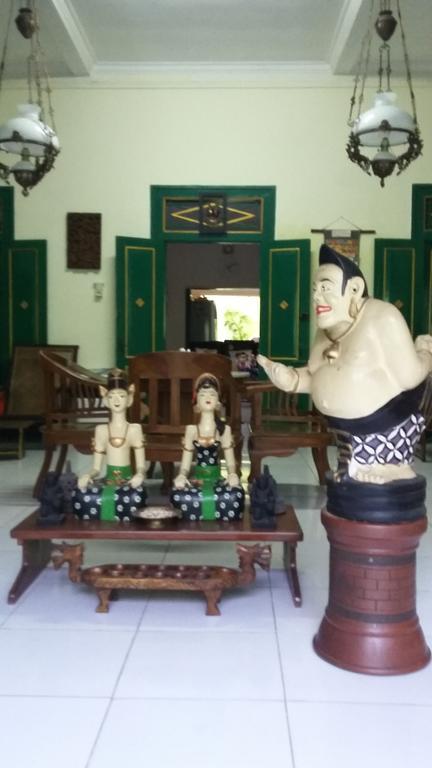 Pendopo Andari Homestay Yogyakarta Exterior photo