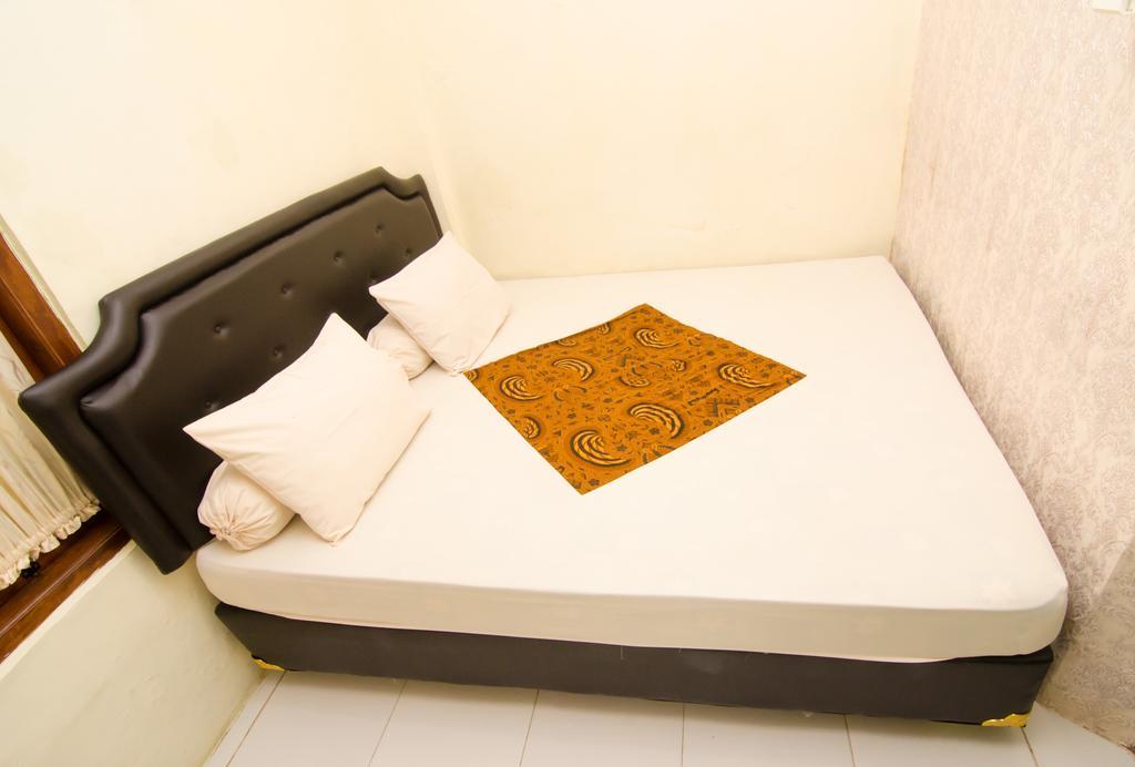 Pendopo Andari Homestay Yogyakarta Exterior photo