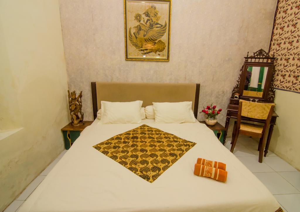 Pendopo Andari Homestay Yogyakarta Exterior photo