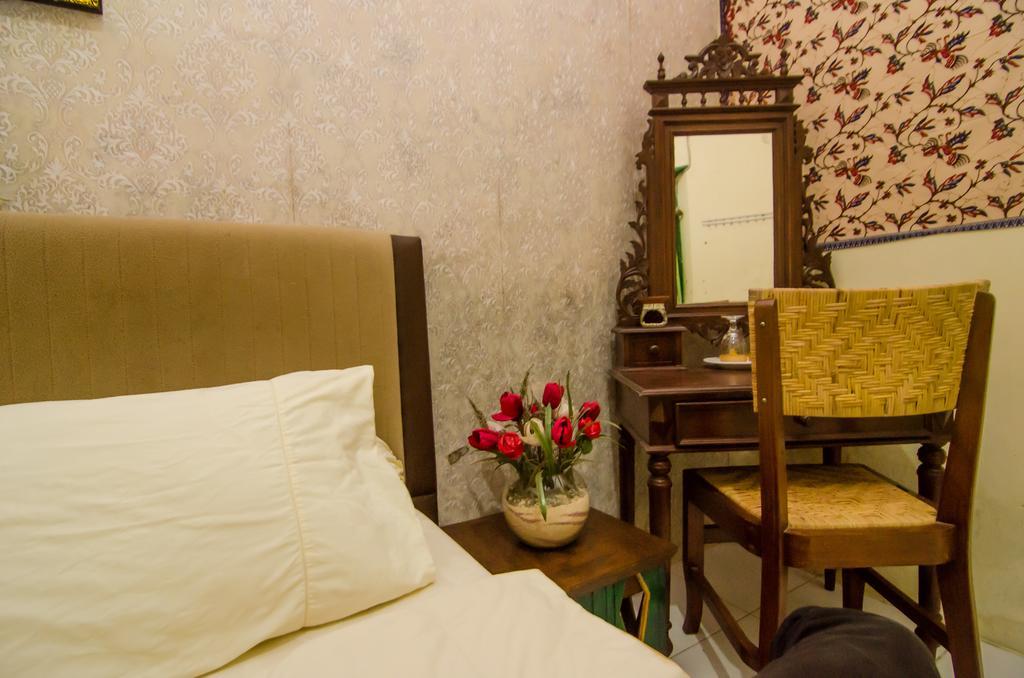 Pendopo Andari Homestay Yogyakarta Exterior photo