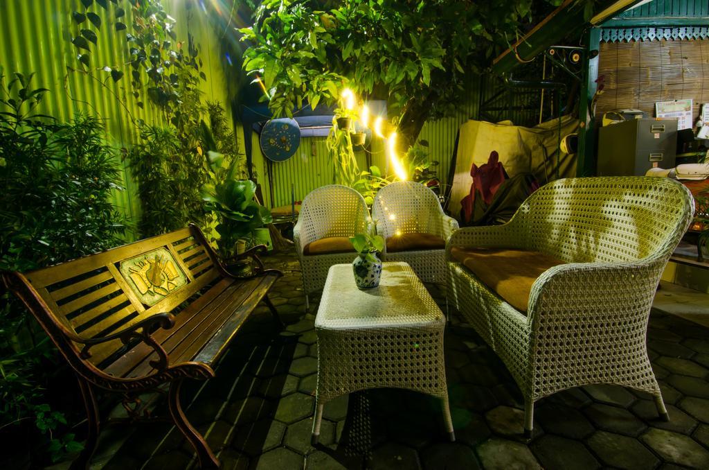 Pendopo Andari Homestay Yogyakarta Exterior photo