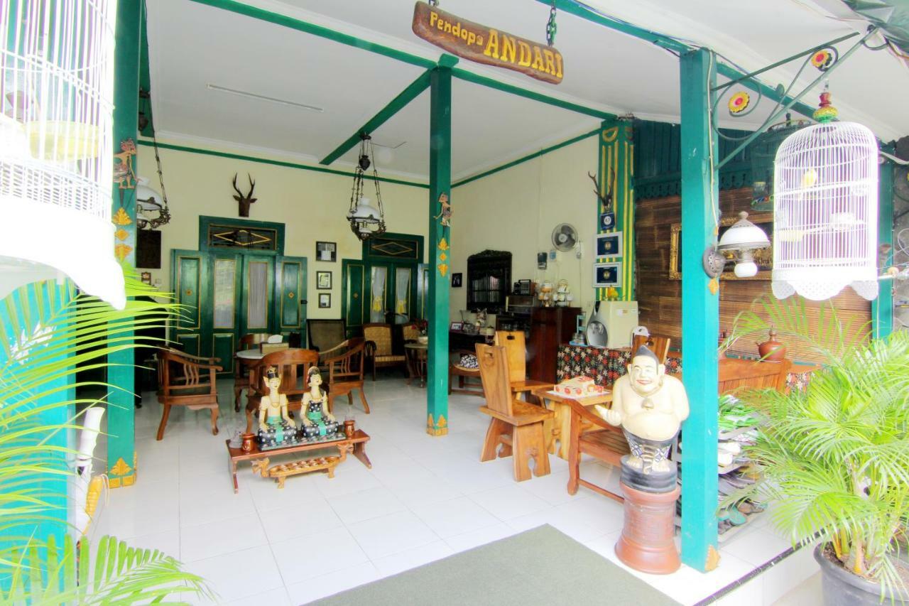 Pendopo Andari Homestay Yogyakarta Exterior photo