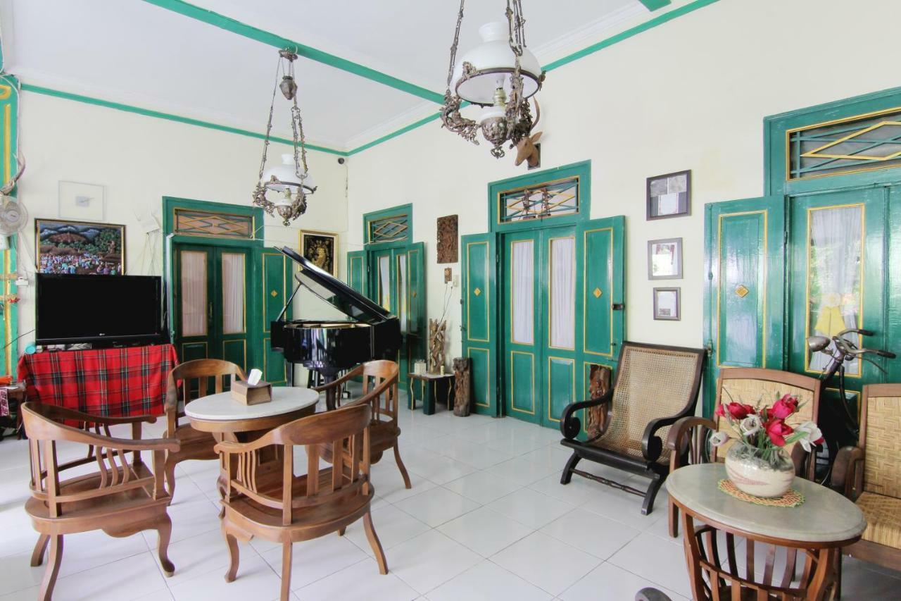 Pendopo Andari Homestay Yogyakarta Exterior photo