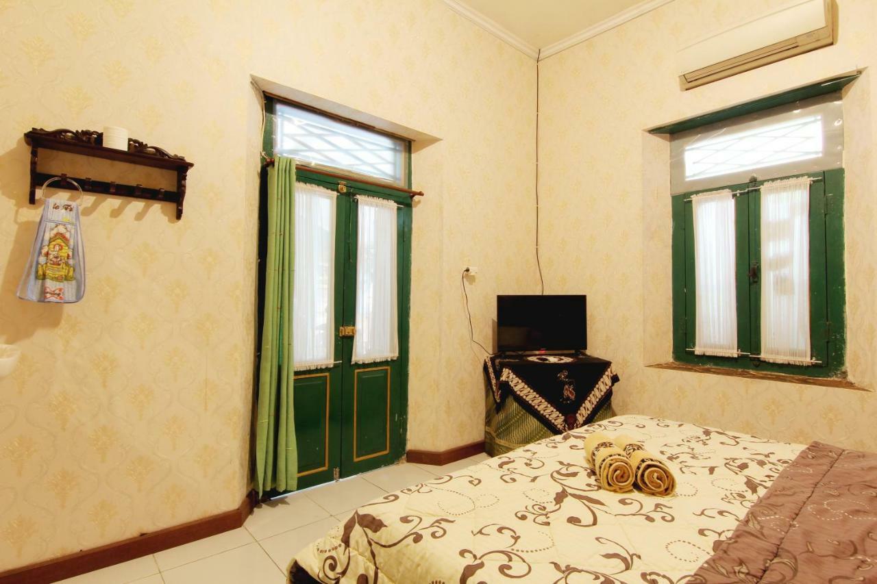 Pendopo Andari Homestay Yogyakarta Exterior photo